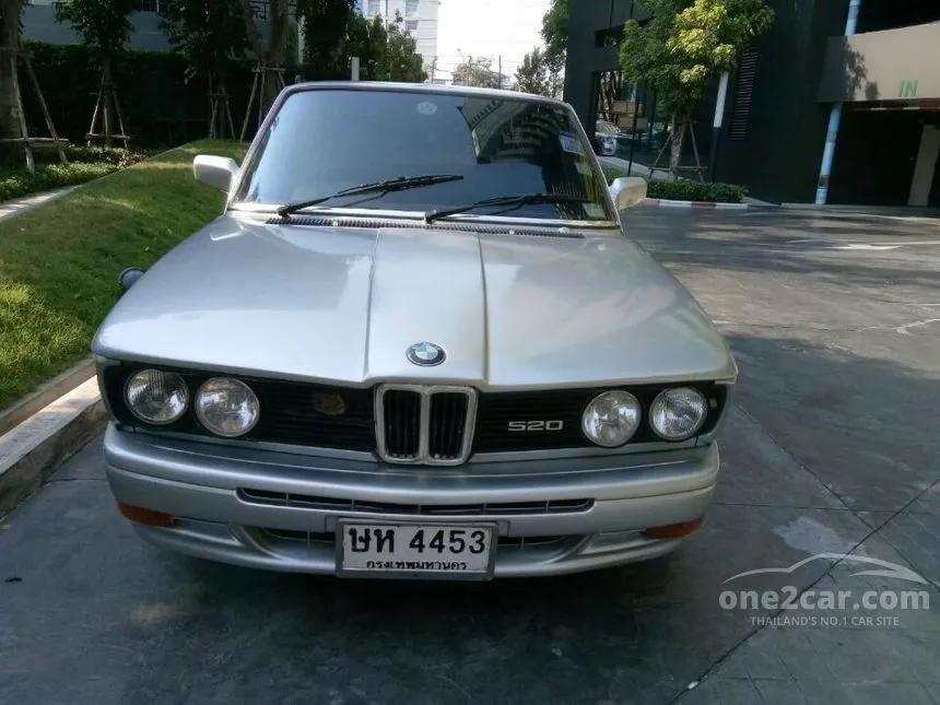 1980 BMW 520 Sedan