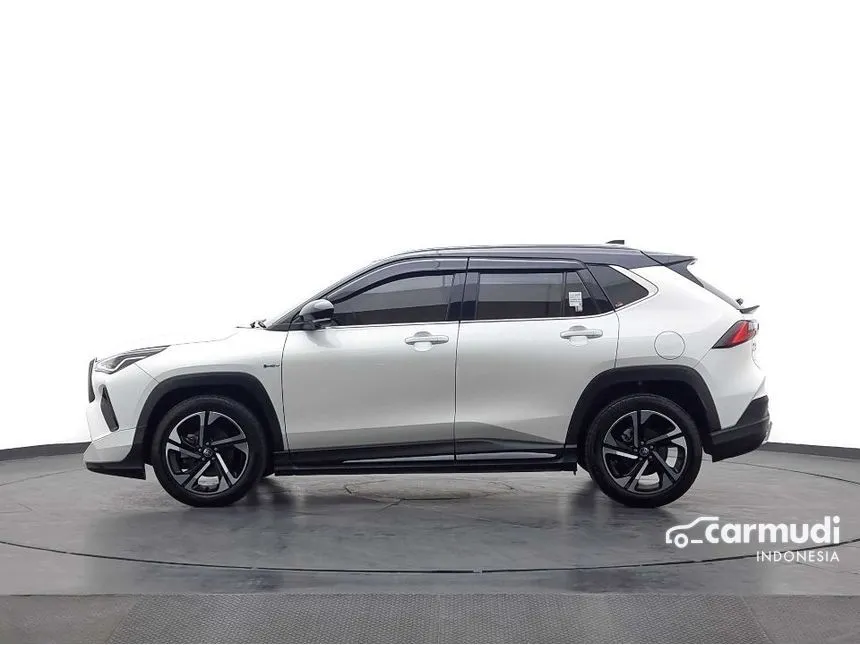 2023 Toyota Yaris Cross S HV (Premium colour) SUV