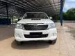 Used 2014 Toyota Hilux 2.5 G VNT Pickup Truck OFF SET SPORTRIM - Cars for sale