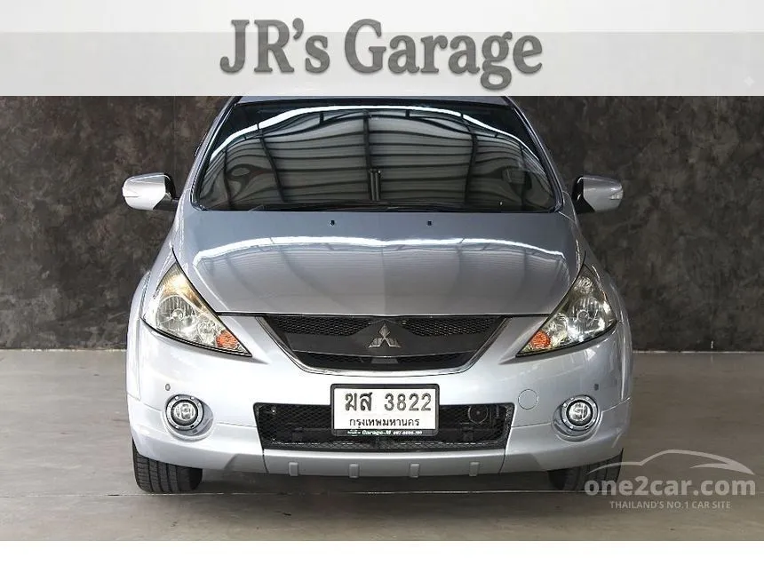 2012 Mitsubishi SPACE WAGON GT Wagon