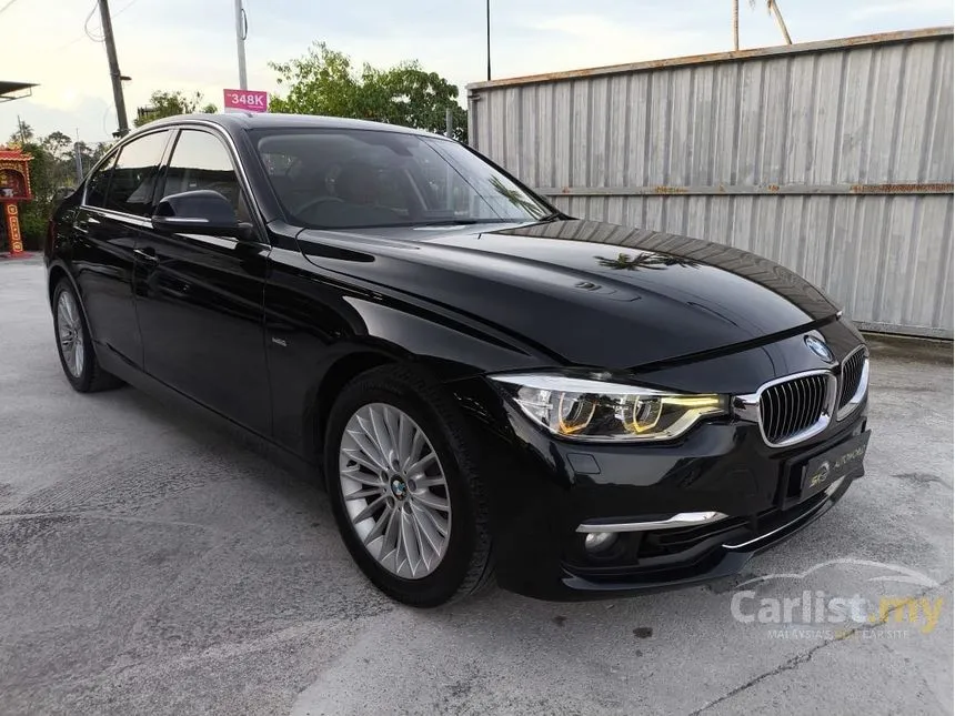 2016 BMW 318i Luxury Sedan