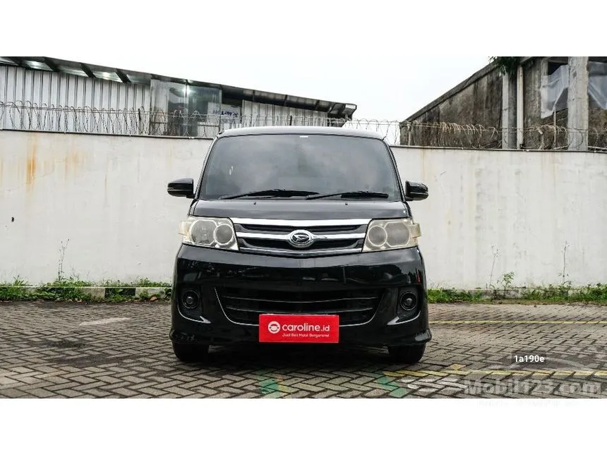 2011 Daihatsu Luxio X Van