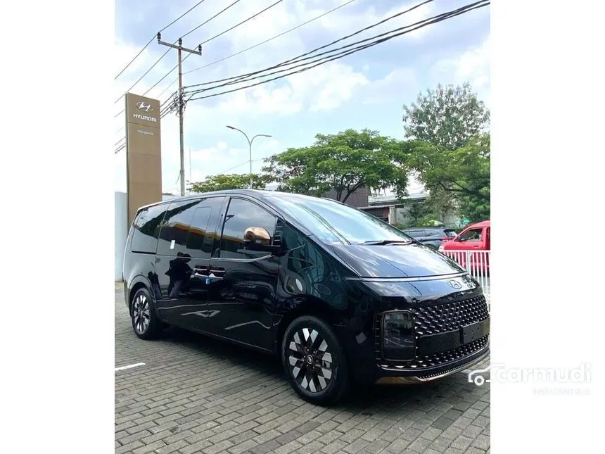 Jual Mobil Hyundai Staria 2024 Signature 7 2.2 di Banten Automatic Wagon Lainnya Rp 1.015.000.000