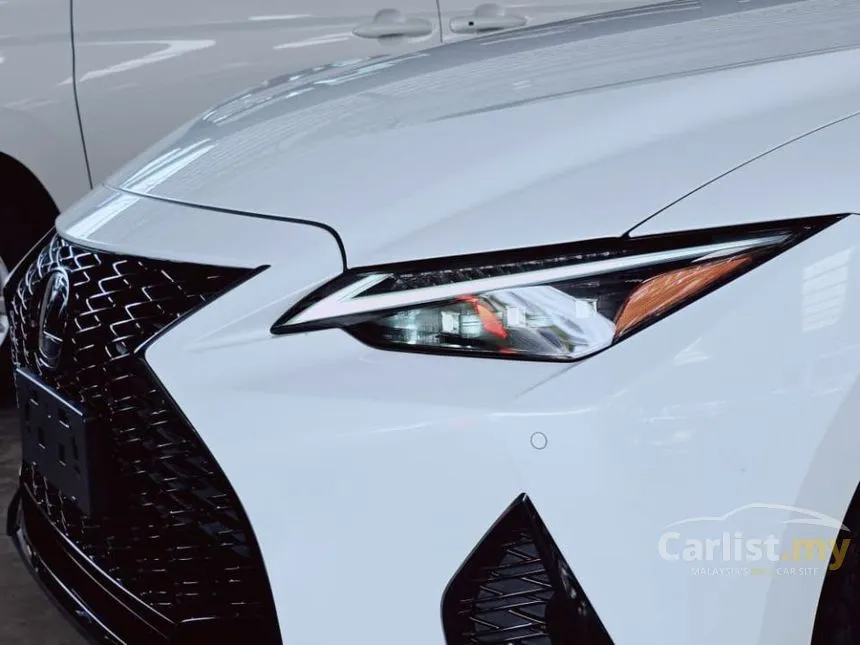 2021 Lexus IS 300 F Sport Sedan
