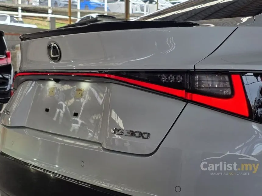 2021 Lexus IS 300 F Sport Sedan