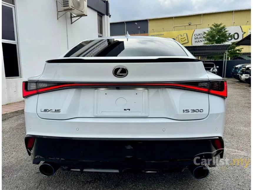 2022 Lexus IS 300 F Sport Sedan