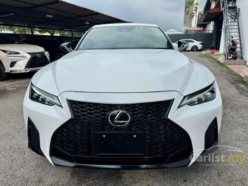 2022 Lexus IS 300 F Sport Sedan