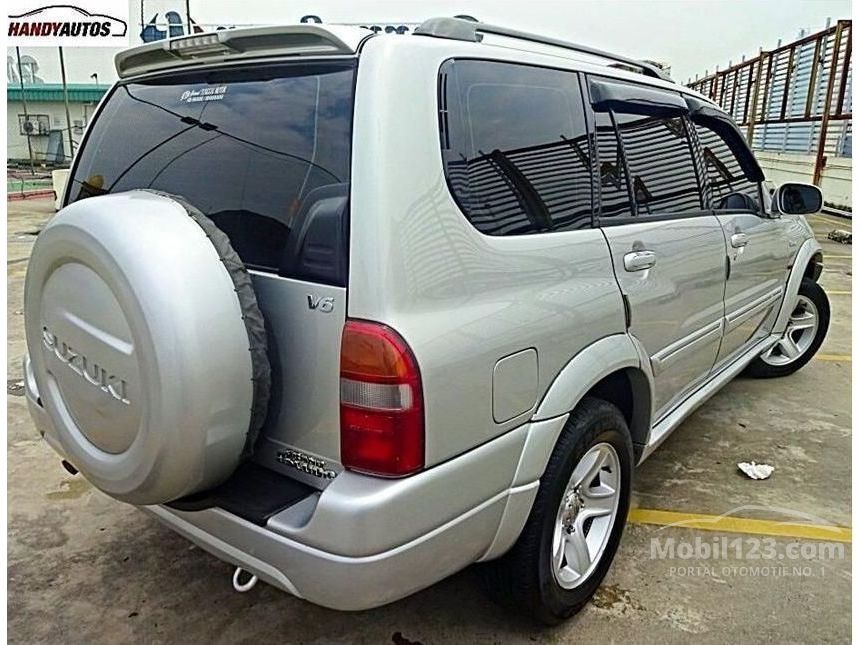 Jual Mobil  Suzuki  Grand  Escudo  2004 XL 7  2 5 di DKI 