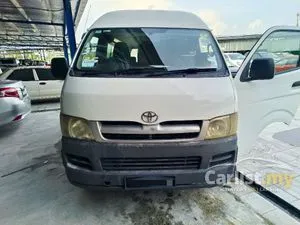 2010 Toyota Hiace 2.7 Window Van Van