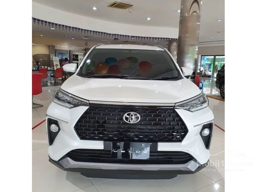 2023 Toyota Kijang Innova Zenix V HV Modellista Wagon