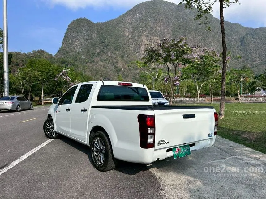 2016 Isuzu D-MAX S Cab-4 Pickup