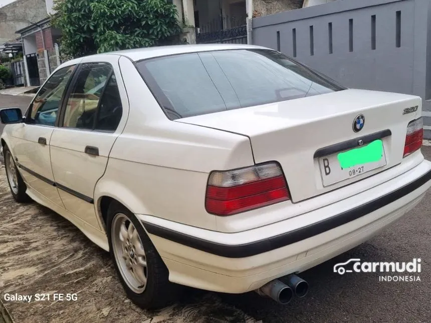 1994 BMW 320i E36 2.0 Manual Sedan