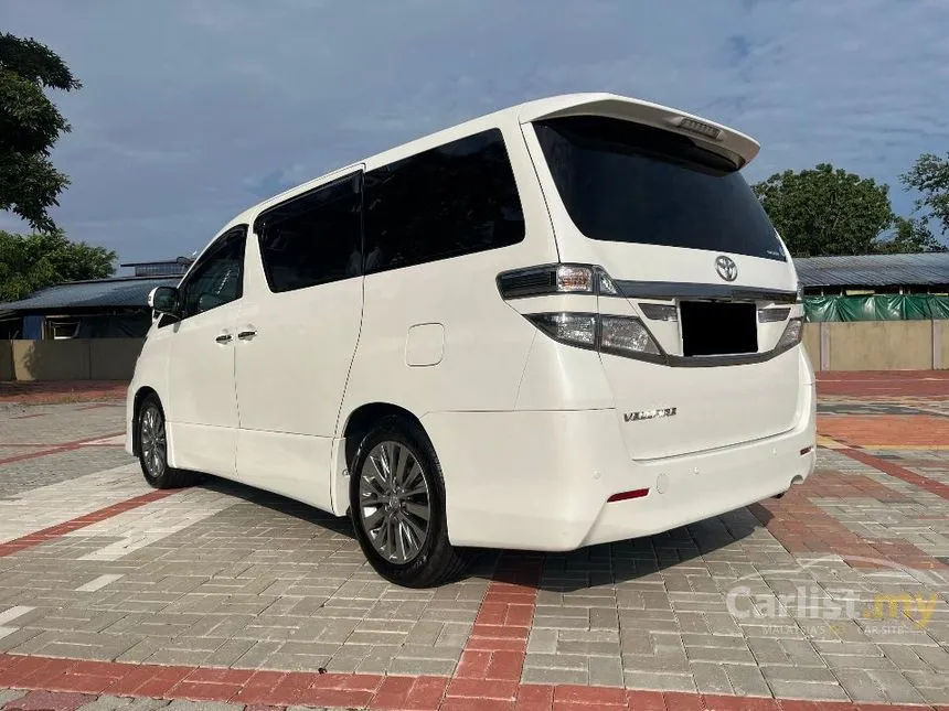 2013 Toyota Vellfire Z Golden Eyes MPV