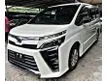 Recon 2018 Toyota Voxy 2.0 (A) ZS Kirameki Edition (LDA) (PCS) 2-POWER DOOR ROOF MONITOR UNREG - Cars for sale