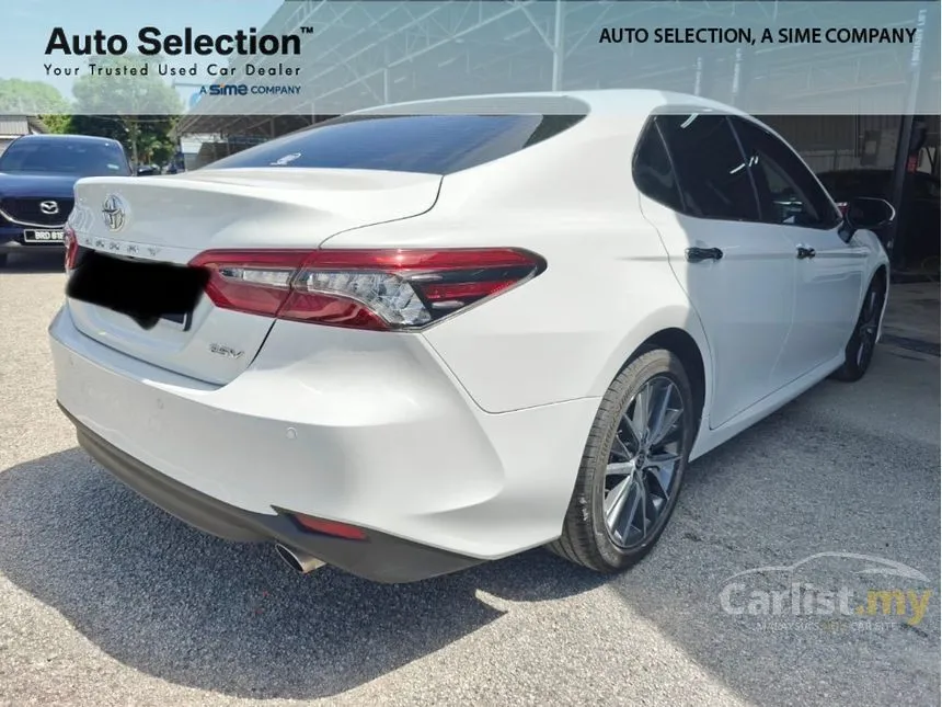 2023 Toyota Camry V Sedan