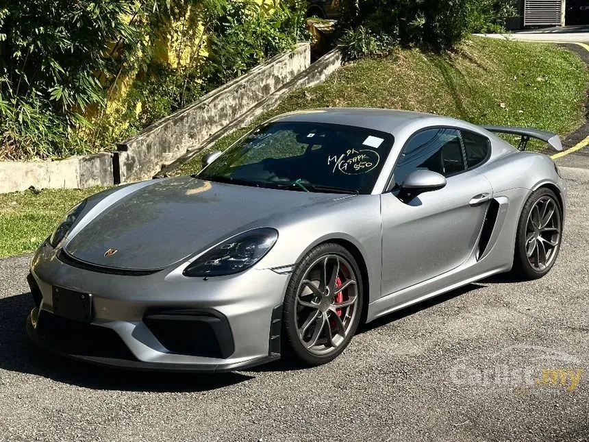 2022 Porsche 718 Cayman GT4 Coupe