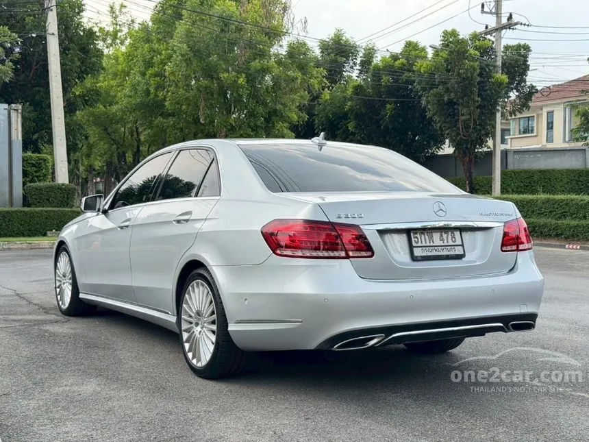 2016 Mercedes-Benz E300 Blue TEC Hybrid Sedan