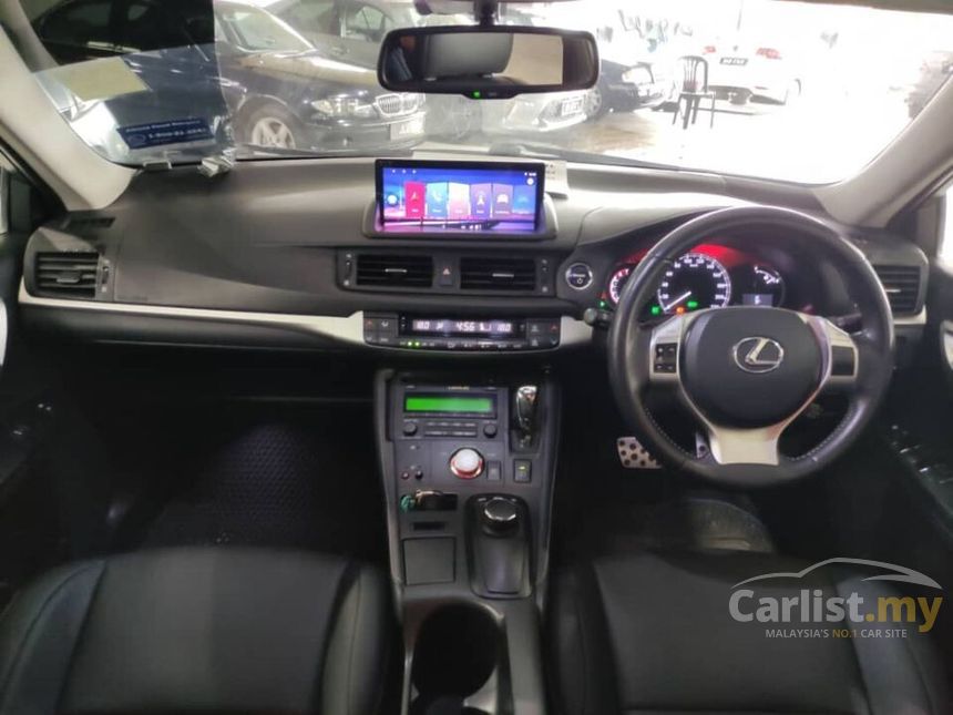used 2011 lexus ct200h 1.8 hatchback free tinted - cars for sale