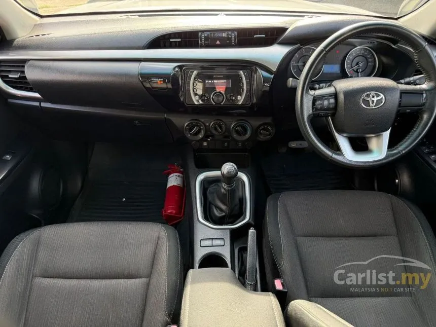 2020 Toyota Hilux Standard Dual Cab Pickup
