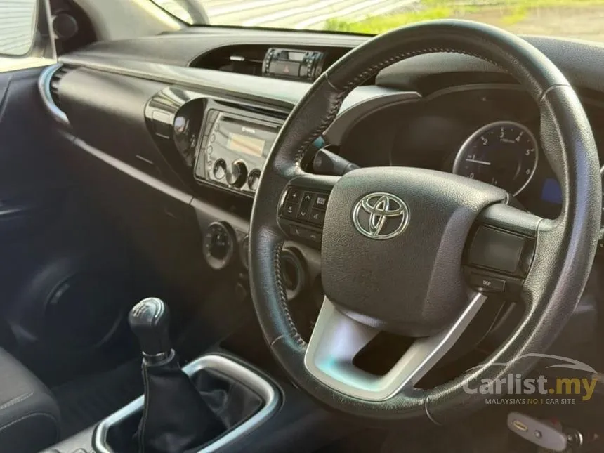 2020 Toyota Hilux Standard Dual Cab Pickup
