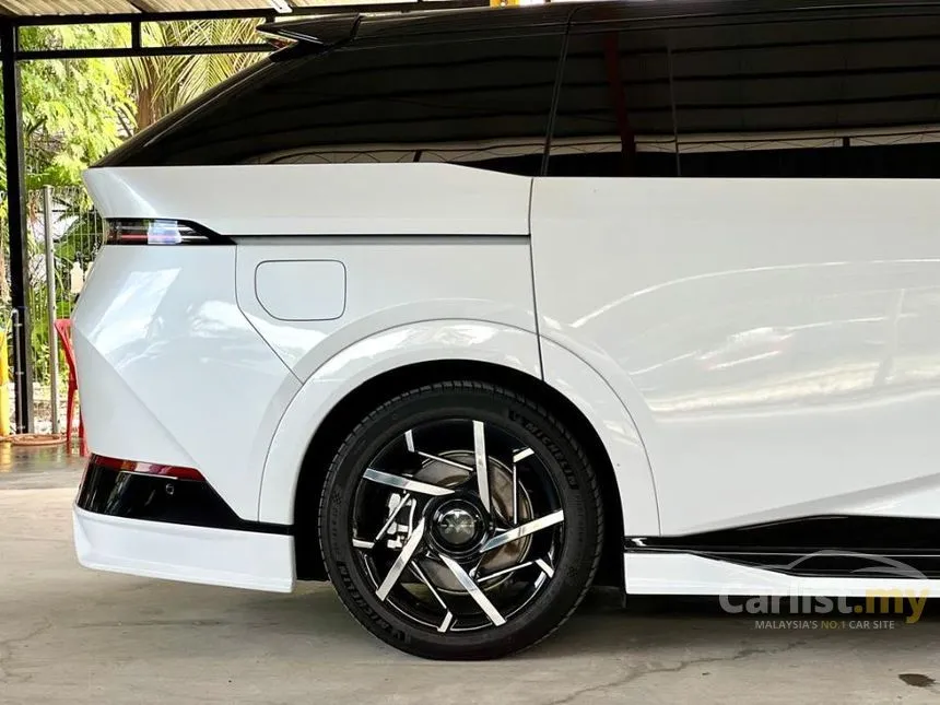 2025 XPeng X9 Standard Range Pro MPV