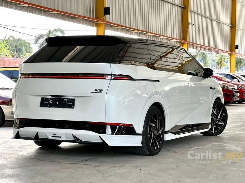 2025 XPeng X9 Standard Range Pro MPV