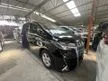 Recon 2022 Toyota Alphard 2.5 X SPEC FREE ROAD TAX AND 5 YEARS WARRANTY