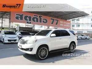 2013 Toyota FORTUNER 3.0 (ปี 12-15) V 4WD SUV