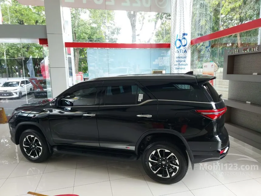 2022 Toyota Fortuner GR Sport 4X2 SUV