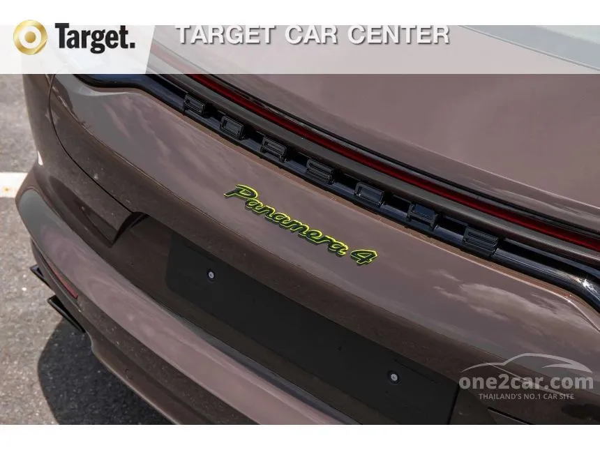 2024 Porsche Panamera 4 E-Hybrid Executive Sedan