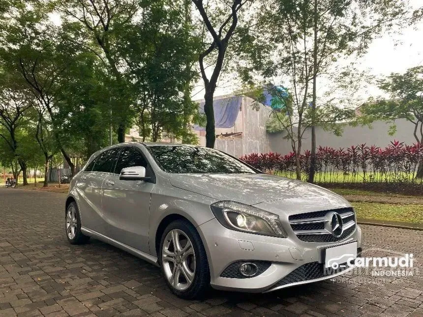 2013 Mercedes-Benz A200 Urban Hatchback