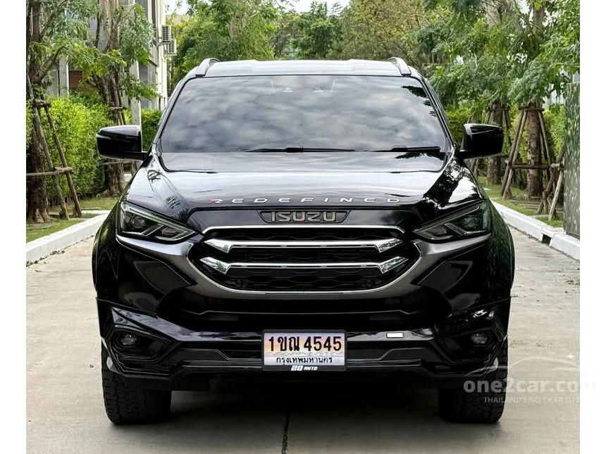 2022 Isuzu MU-X Ultimate SUV