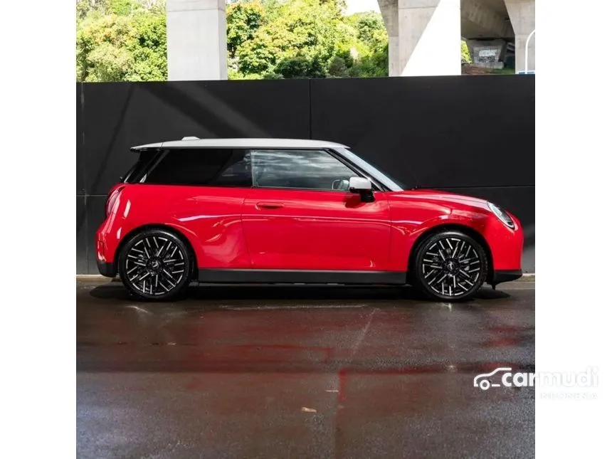 2025 MINI Cooper Cooper SE Hatchback