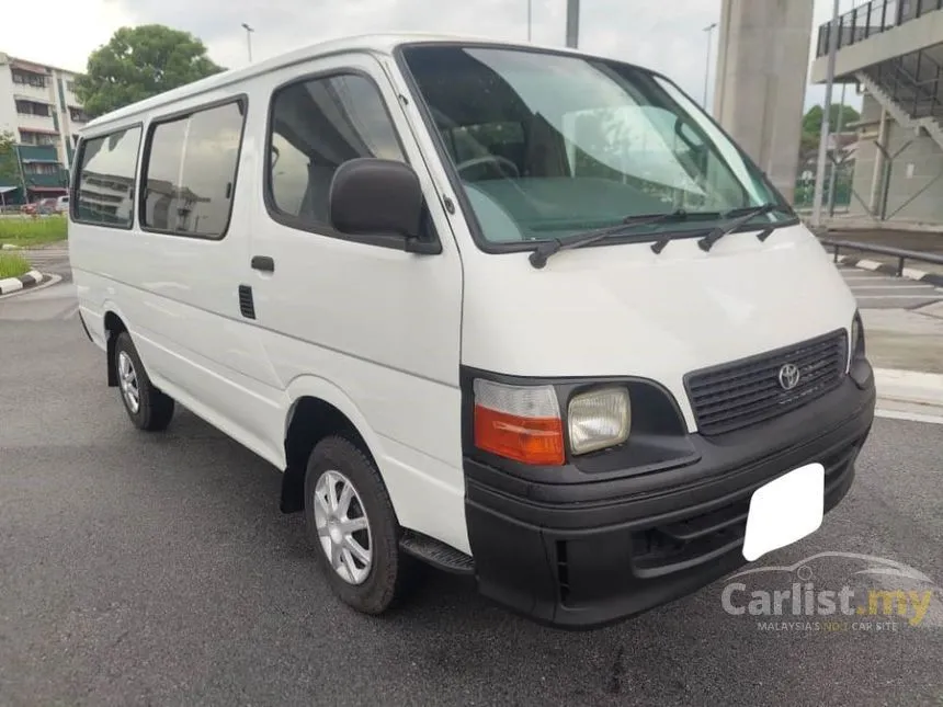 2004 Toyota Hiace Van