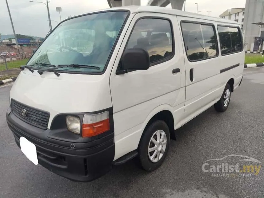 2004 Toyota Hiace Van