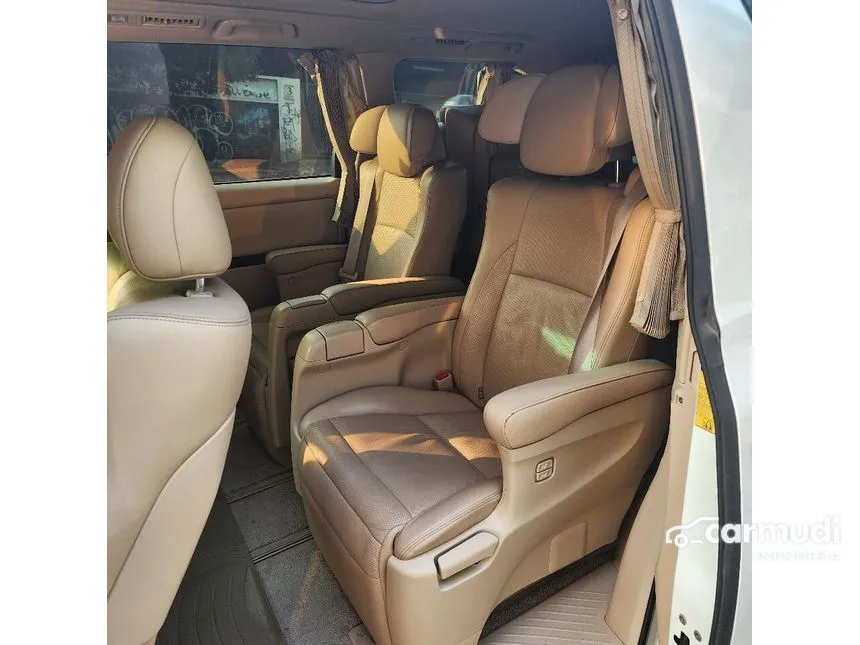 2012 Toyota Alphard G MPV