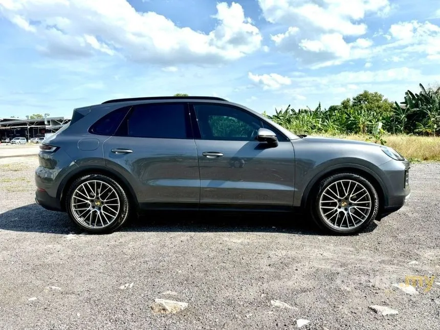 2024 Porsche Cayenne SUV