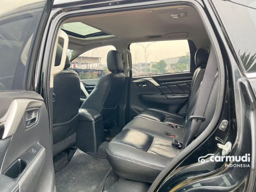 2017 Mitsubishi Pajero Sport Dakar 4X2 SUV