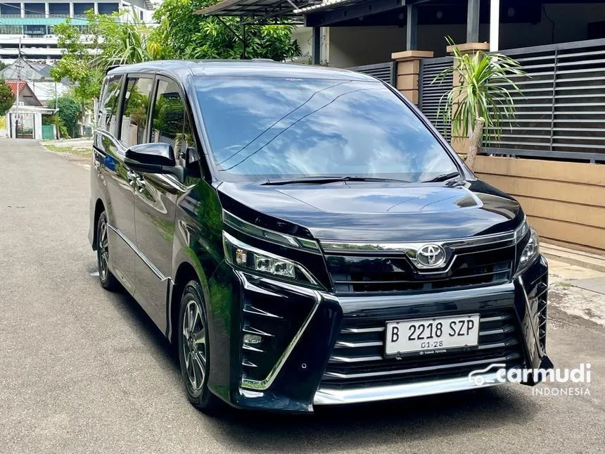 2017 Toyota Voxy Wagon