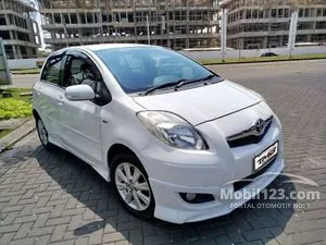 2010 Toyota Yaris 1.5 S Limited Hatchback