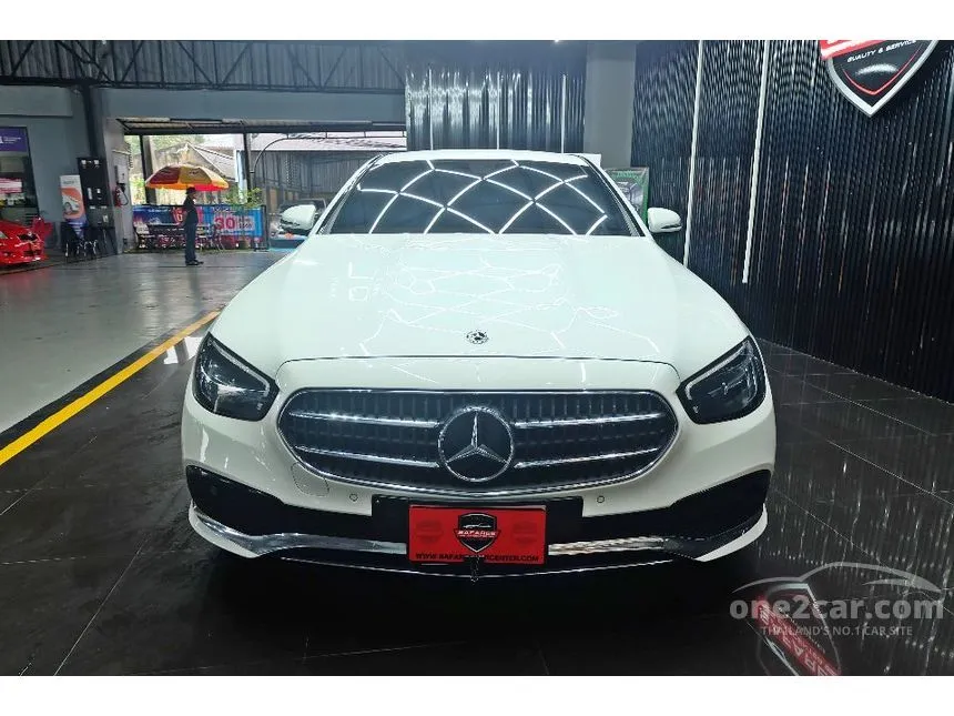 2022 Mercedes-Benz E300 e Avantgarde Sedan