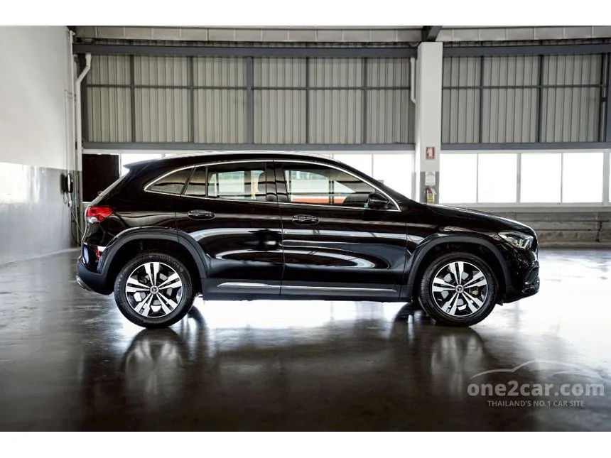 2021 Mercedes-Benz GLA200 Progressive SUV