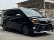 Recon POWERDOOR 2 2020 Toyota Voxy 2.0 ZS Kirameki 2 . 7 SEATER - Cars for sale