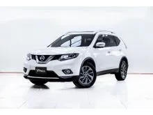 2015 Nissan X-TRAIL 2.5 (ปี 14-20) V 4WD SUV