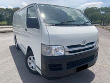 Toyota Hiace 2.5 Panel Van (M)TIP TOP CONDITION