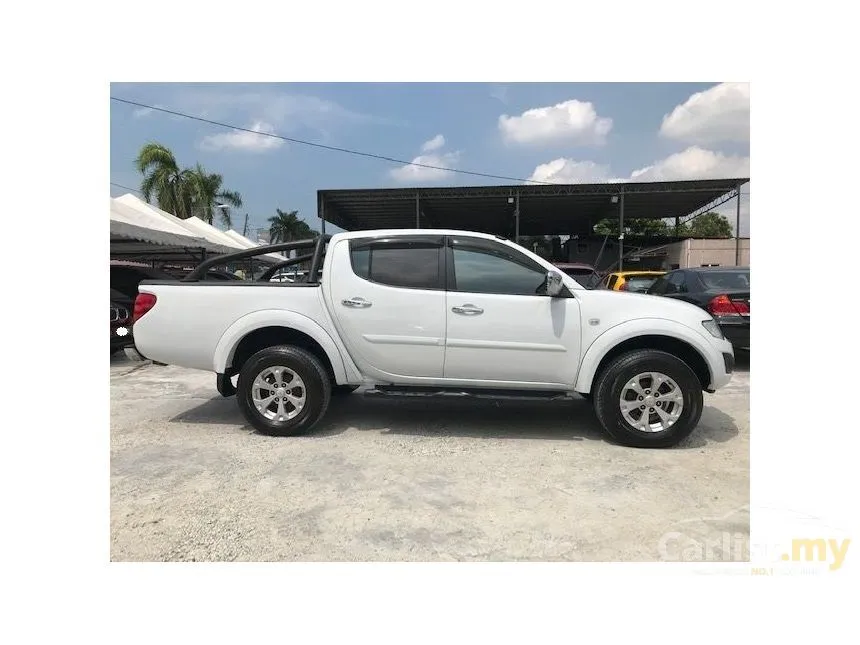 2012 Mitsubishi Triton Dual Cab 4X4 Pickup