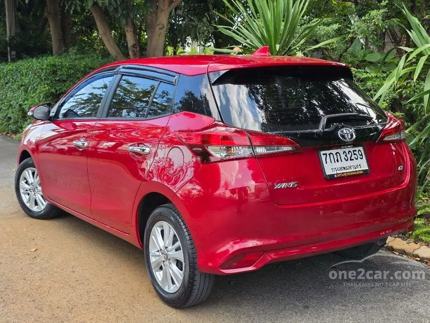 2018 Toyota YARIS G Hatchback