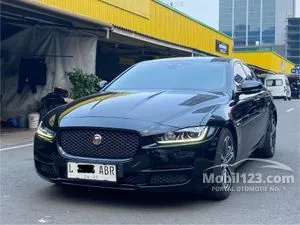 2016 Jaguar XE 2.0 Prestige Sedan