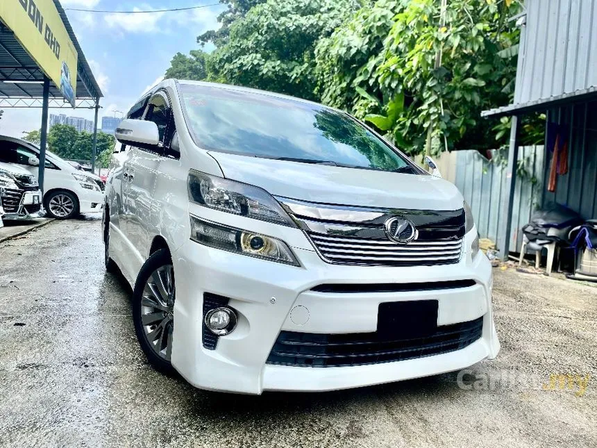 2013 Toyota Vellfire Z Golden Eyes MPV