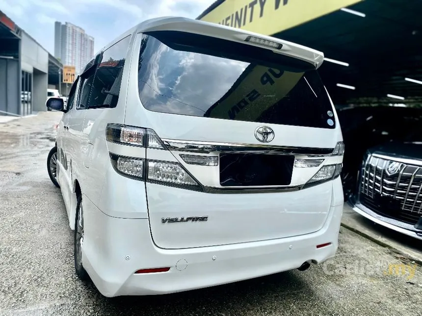 2013 Toyota Vellfire Z Golden Eyes MPV